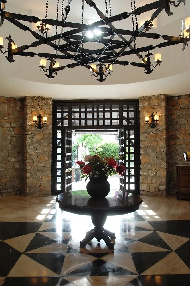 Hotel Marti La Perla (Adults Only) İçmeler