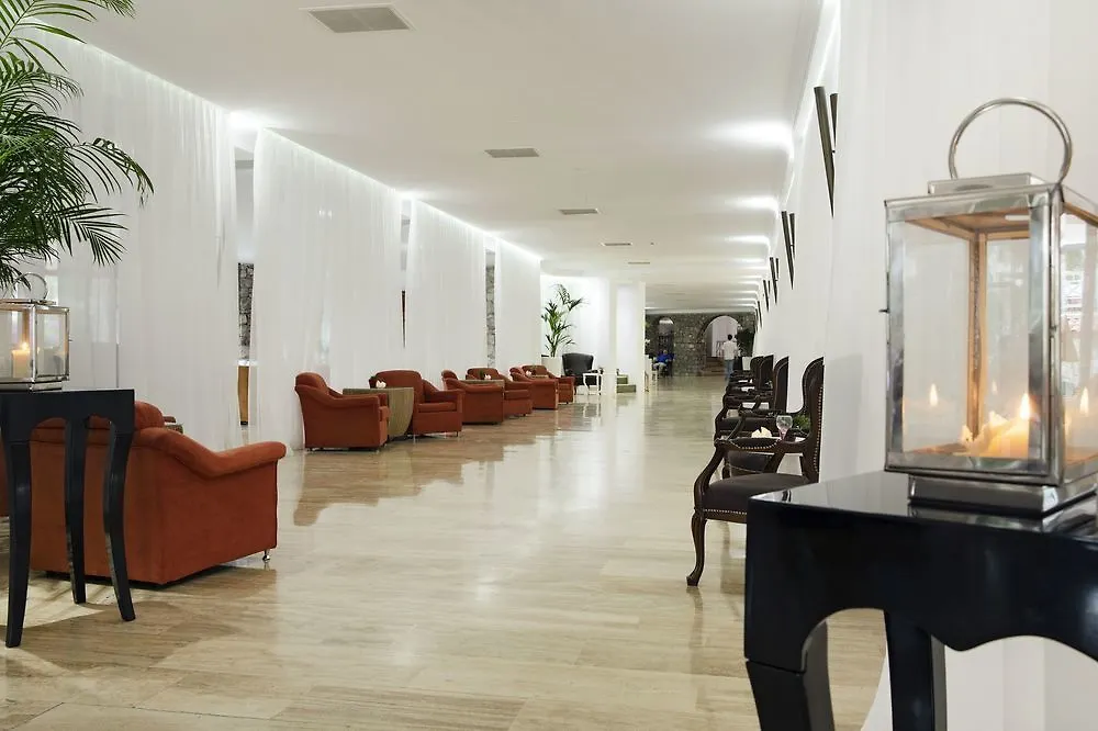 فندق Marti La Perla (Adults Only) إتْشميلير